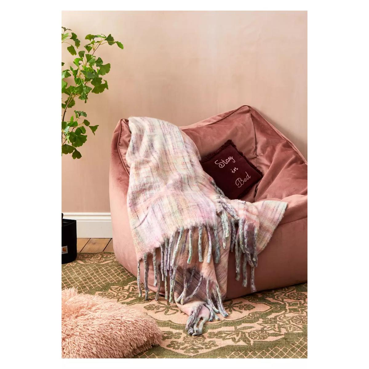 Pastel Space-Dye Knit Throw - Pink ALL at Urban Outfitters – image 4