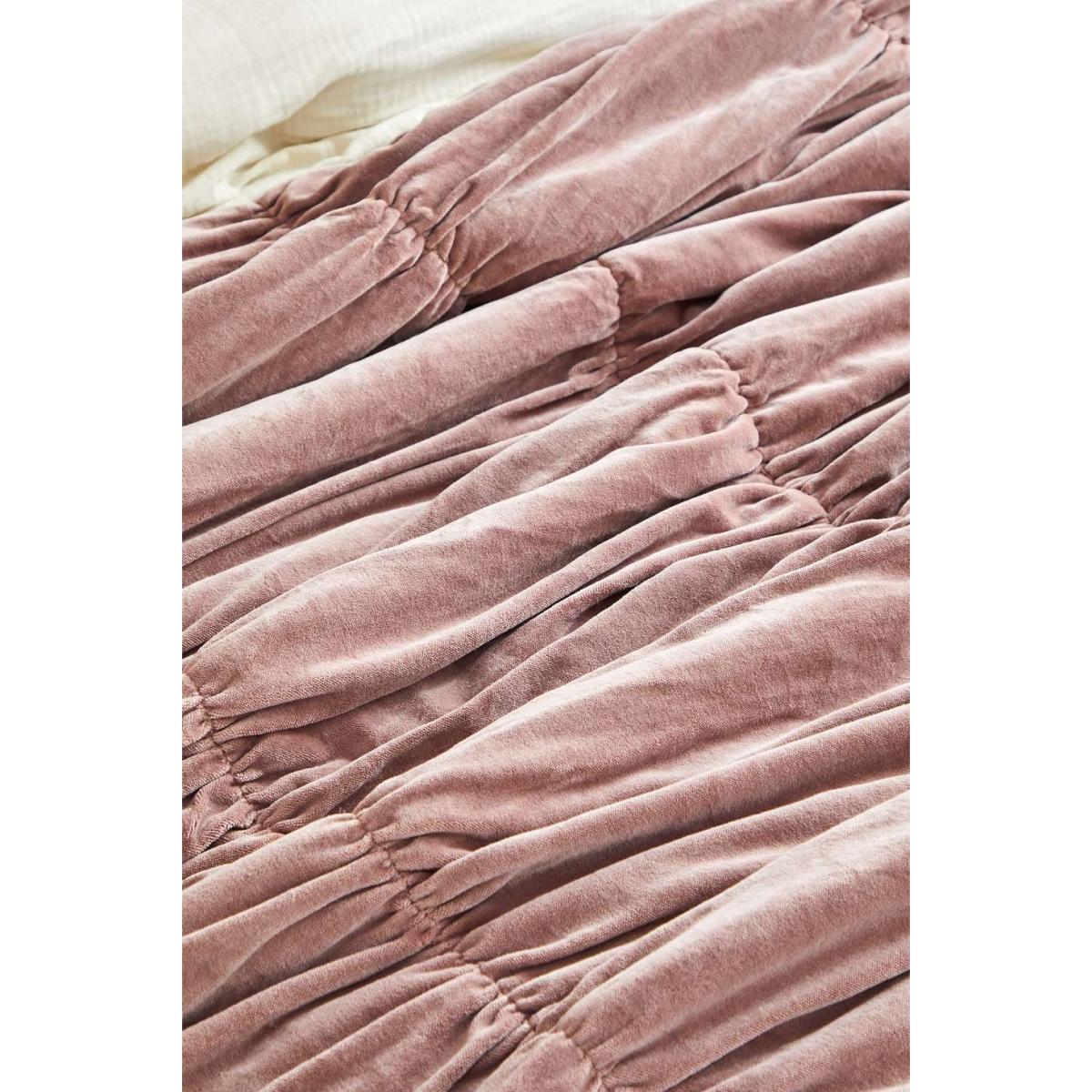 Urban Outfitters Pink Velvet Ruched Quilt - Pink 223cm x 223cm – image 6