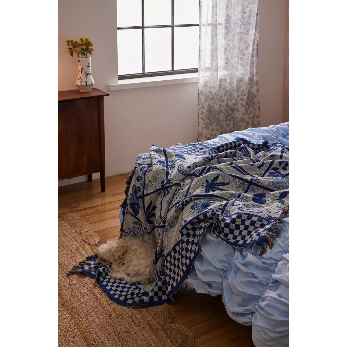 Marina Tiles Throw - Blue ALL at Urban Outfitters – image 2
