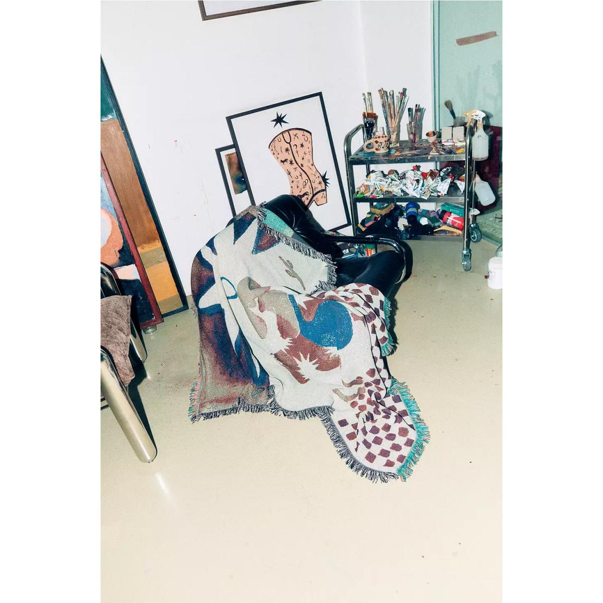 Urban Outfitters x TuftLuck TuftLuck UO Exclusive Riding Star Art Throw ALL – image 3