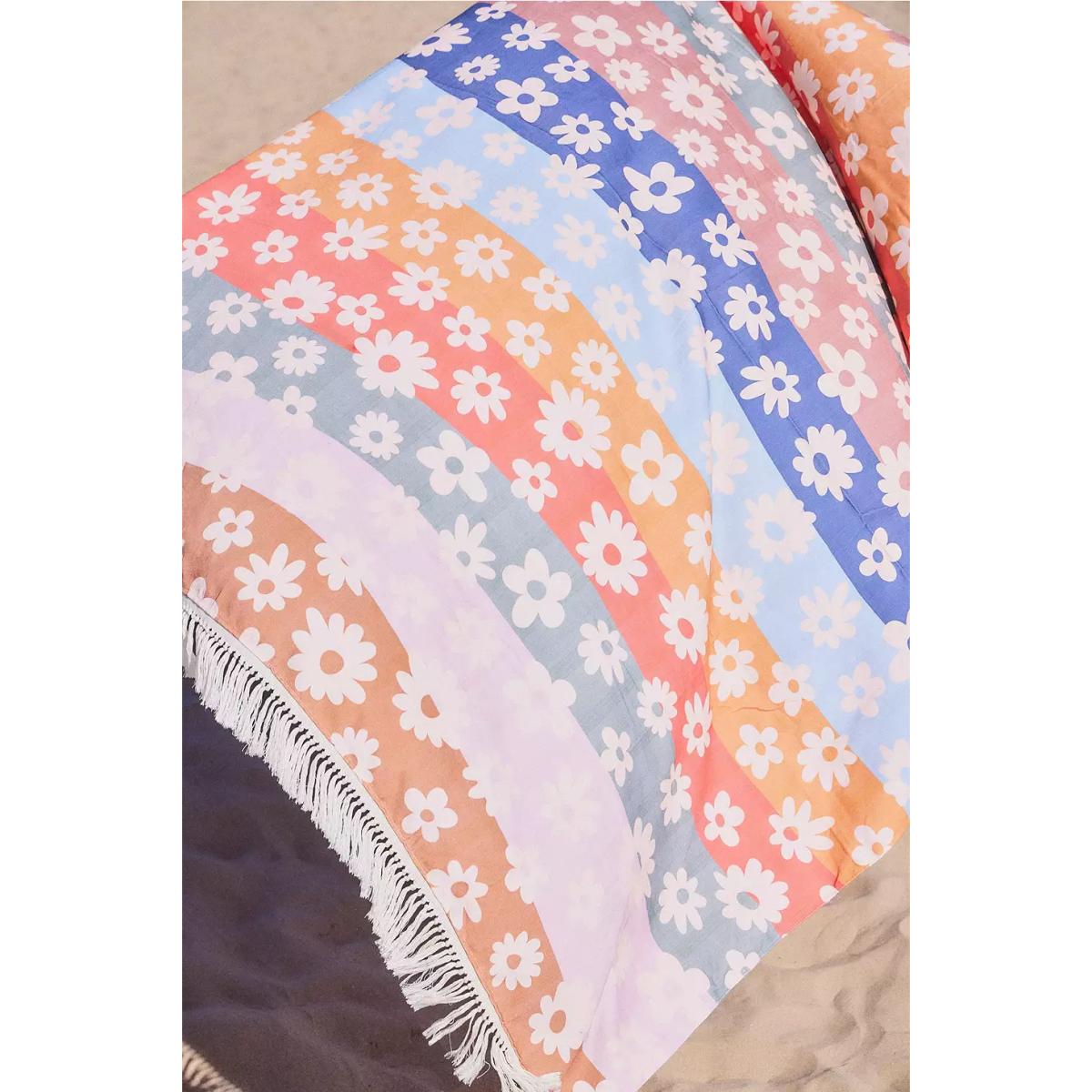Slowtide Joplin Throw Blanket 167.6cm x 203.2cm at Urban Outfitters – image 3