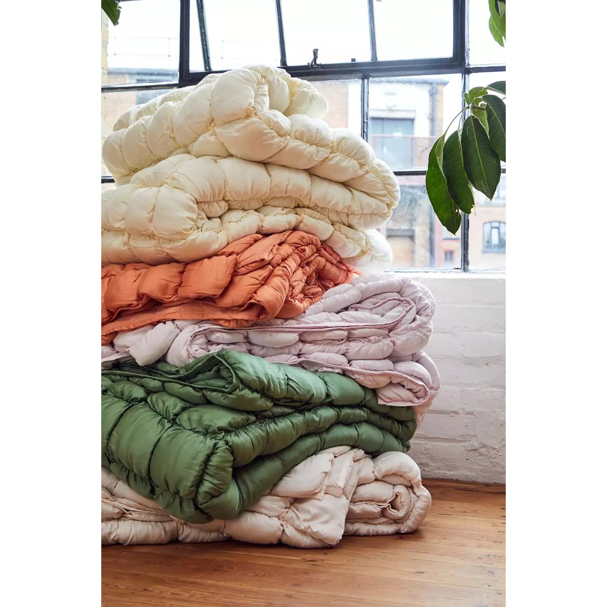 Urban Outfitters Orchid Marshmallow Puff Quilt - Lilac 165.1cm x 139.7cm – image 5