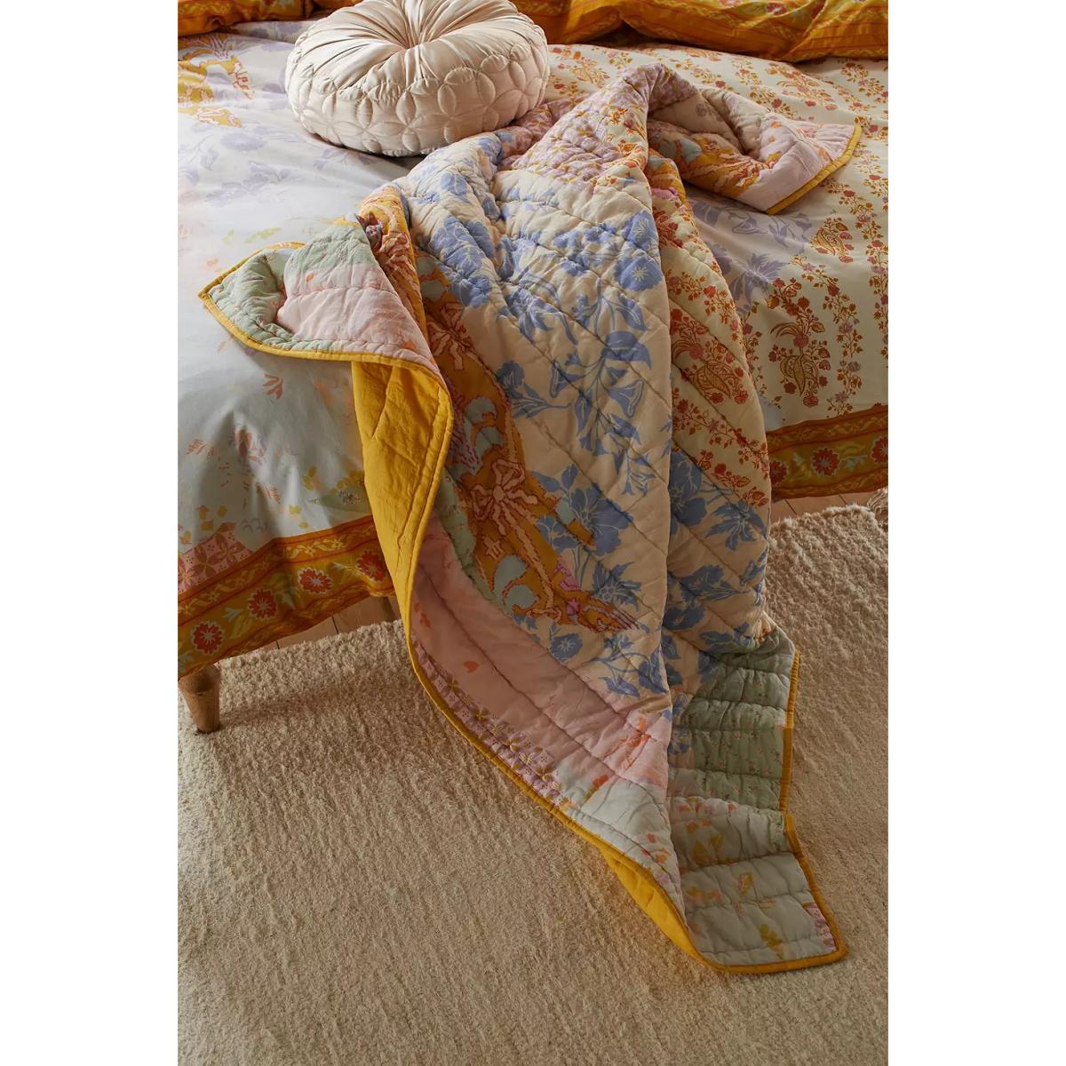 Rosealie Quilted Throw Blanket 127cm x 152cm at Urban Outfitters – image 2