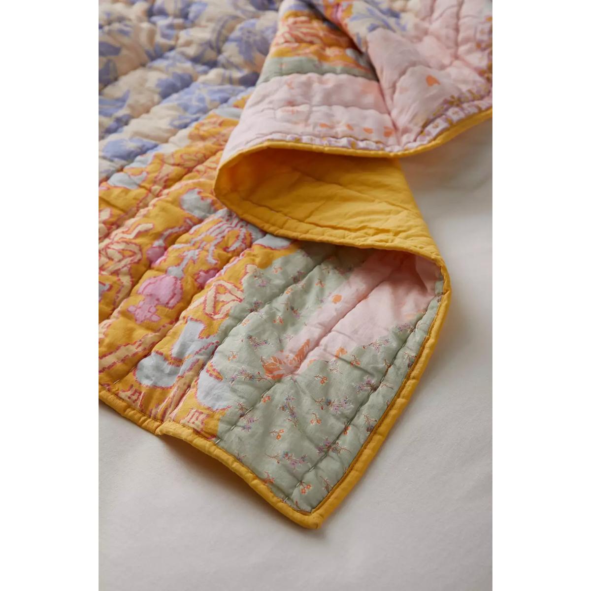 Rosealie Quilted Throw Blanket 127cm x 152cm at Urban Outfitters – image 3