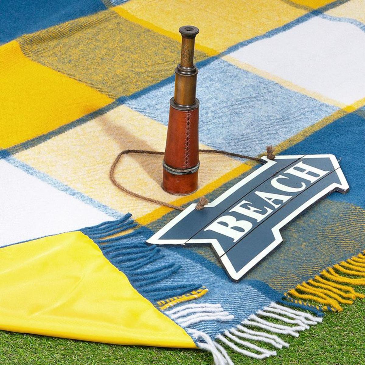 Pure New Wool Waterproof Picnic Blanket - Multicolour | Heating & Plumbing London – image 5