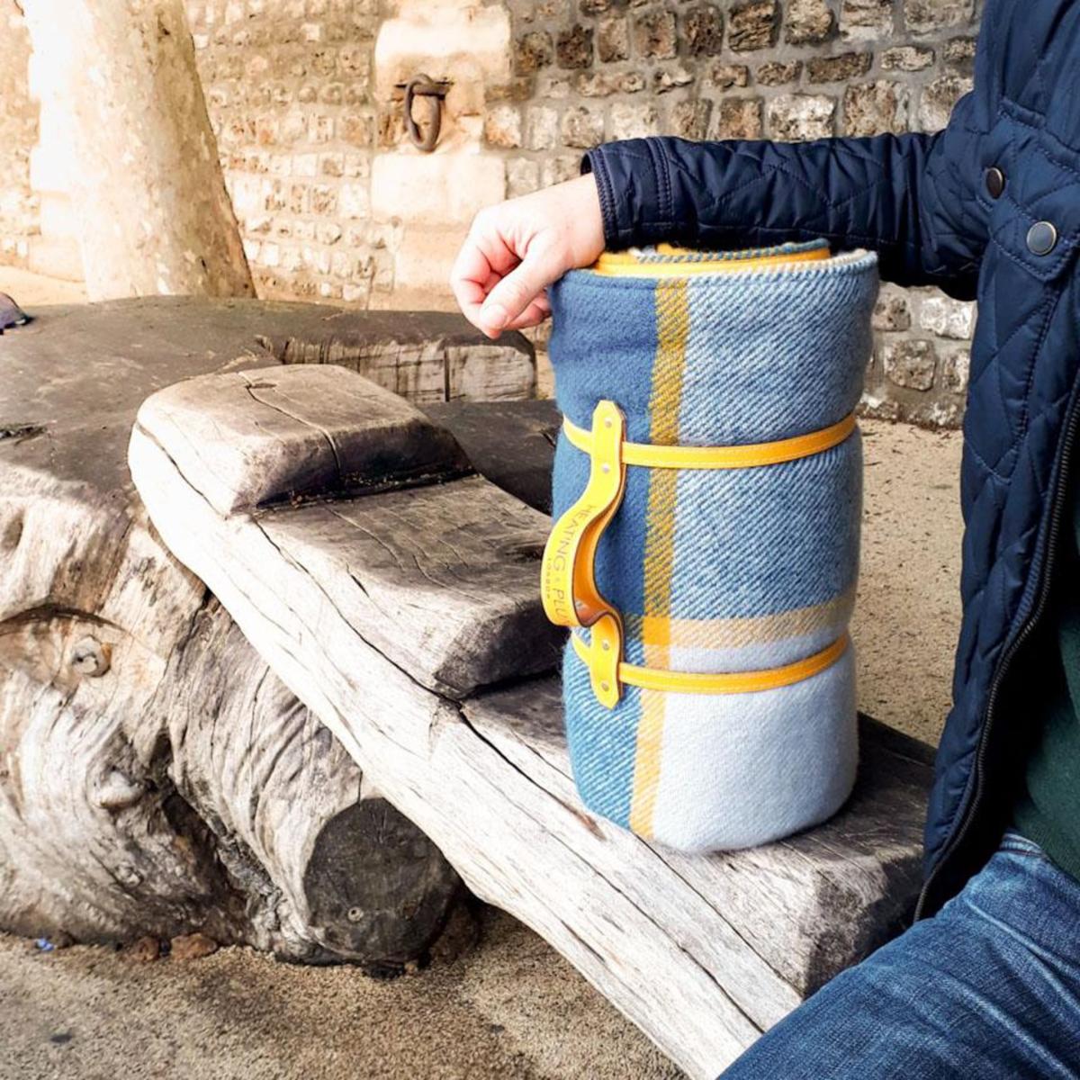 Pure New Wool Waterproof Picnic Blanket - Multicolour | Heating & Plumbing London – image 7