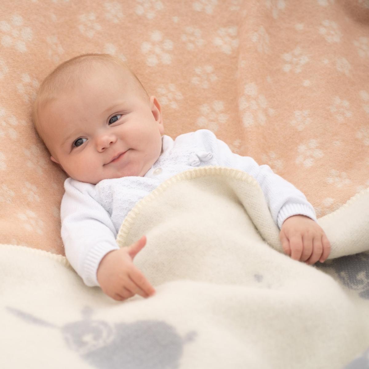 Grey Bunny Little Wool Blanket J. j.textile – image 4