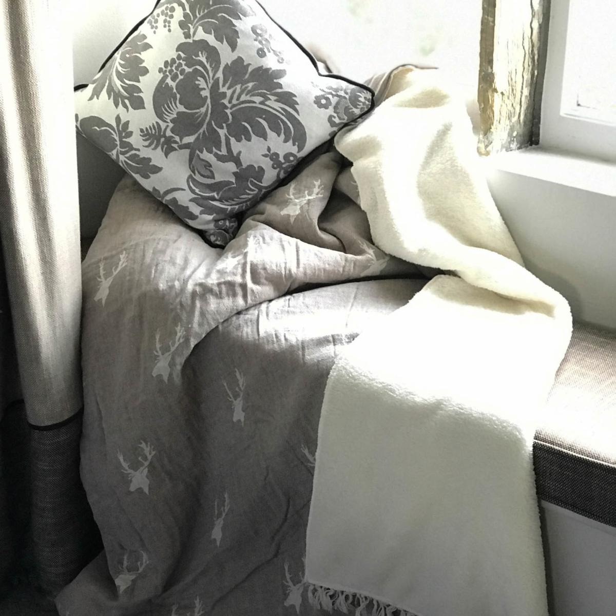 Brown Stag Fleece Lined Throw - Taupe One Size Ailera – image 5