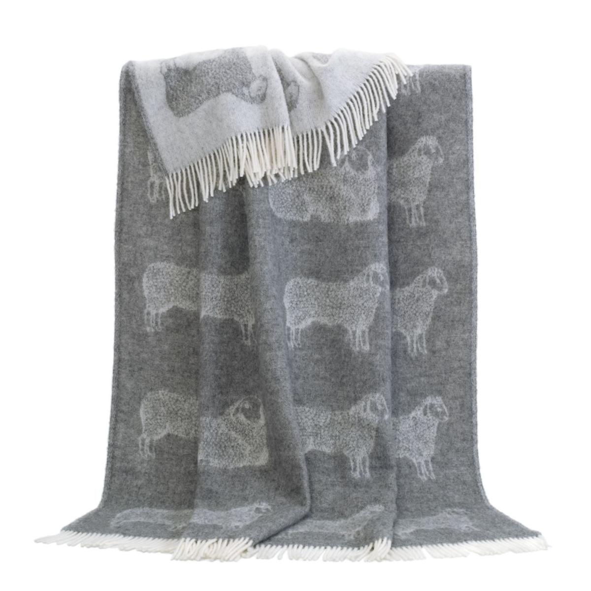 Grey / White Grey Sheep Wool Throw J. j.textile – image 10