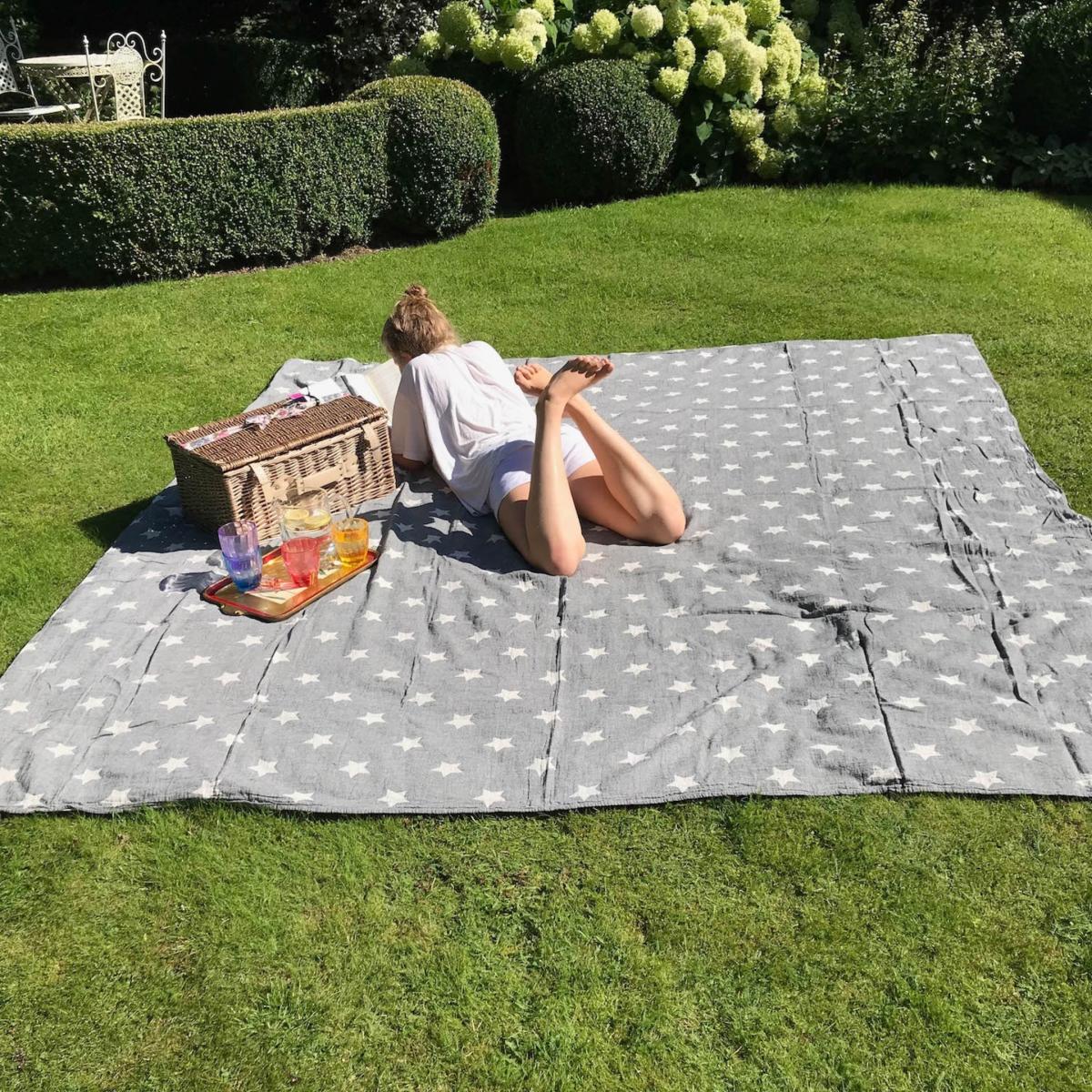 Black Star Super King Blanket - Charcoal One Size Ailera – image 3