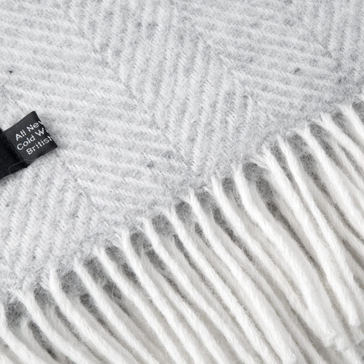 Traditional Herringbone Pure New Wool Blanket - Light Grey | Heating & Plumbing London – image 4