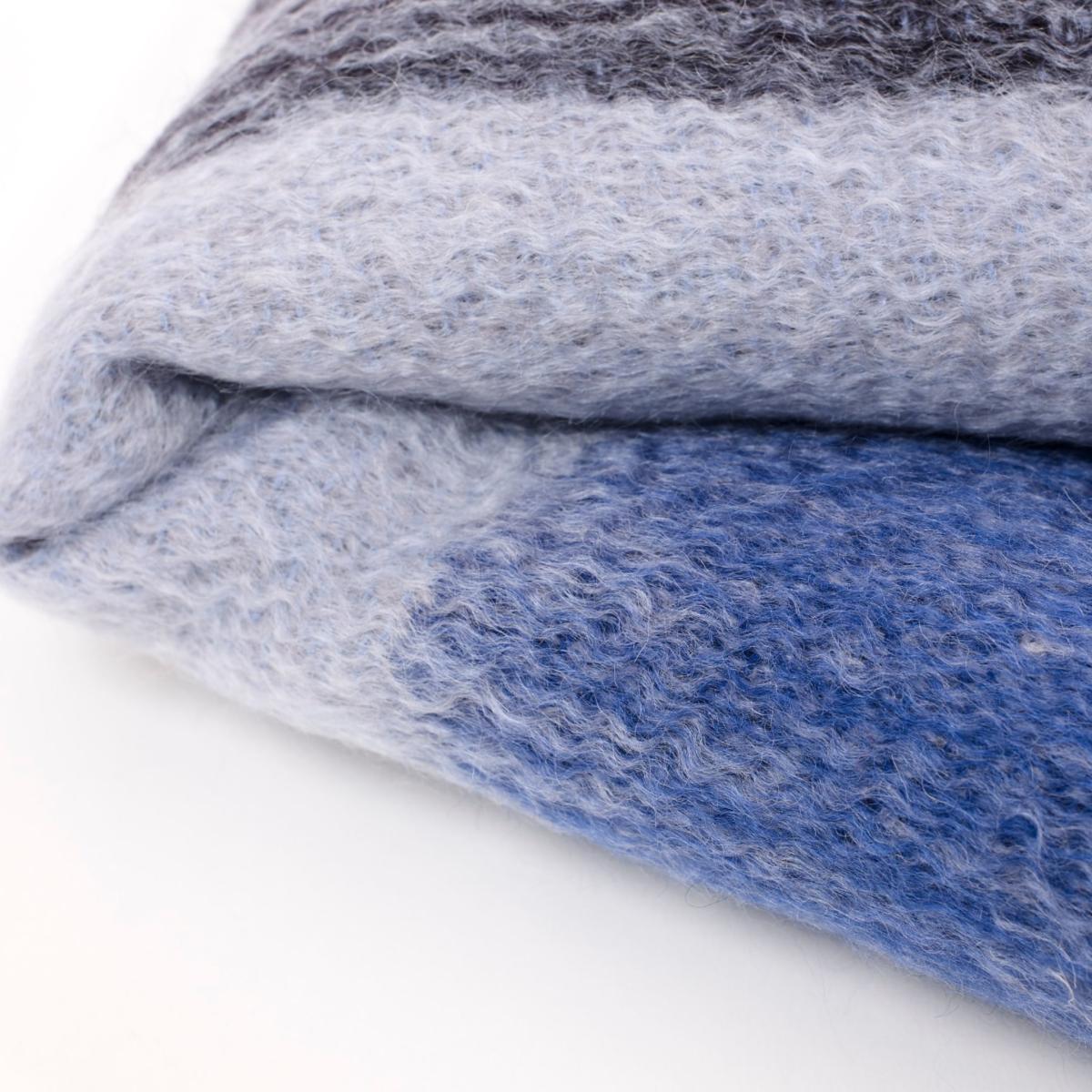 Pink / Purple / Grey Large Mohair Throw Cascade Cloud | One Size | Eliská – image 4