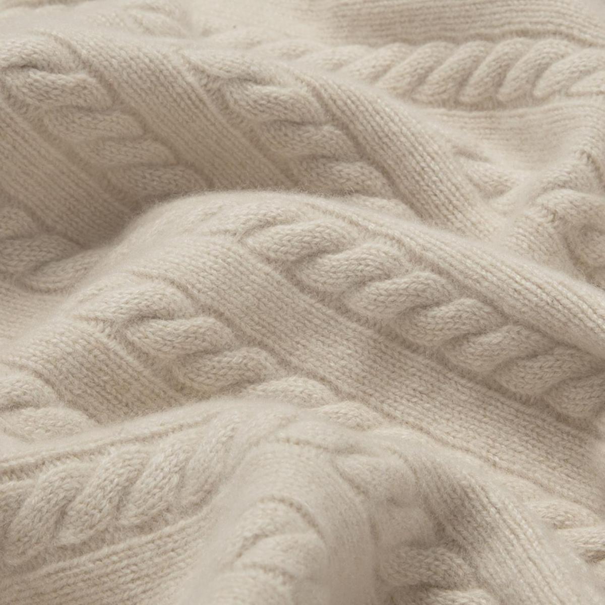 Neutrals The Cable Knit Cashmere Maxi Blanket — Natural Beige | One Size | Linda Meyer-Hentschel – image 3