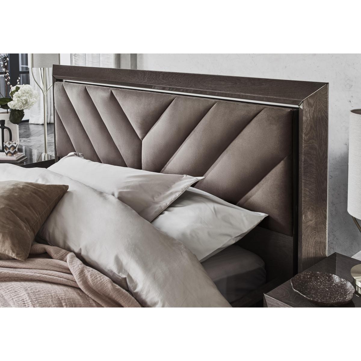 Palazzo Upholstered Bed Frame - King Size – image 3