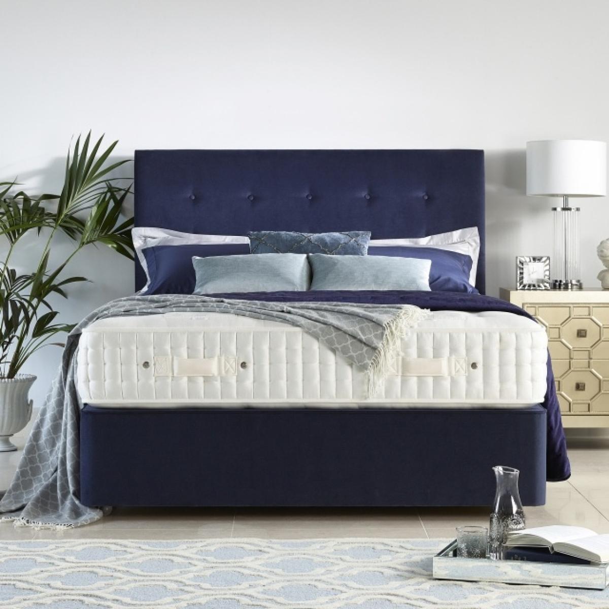 Harrison Spinks Foxglove Mattress and Divan Set - 150cm King Zip and Link - Padded Top - 4 Drawers – image 1