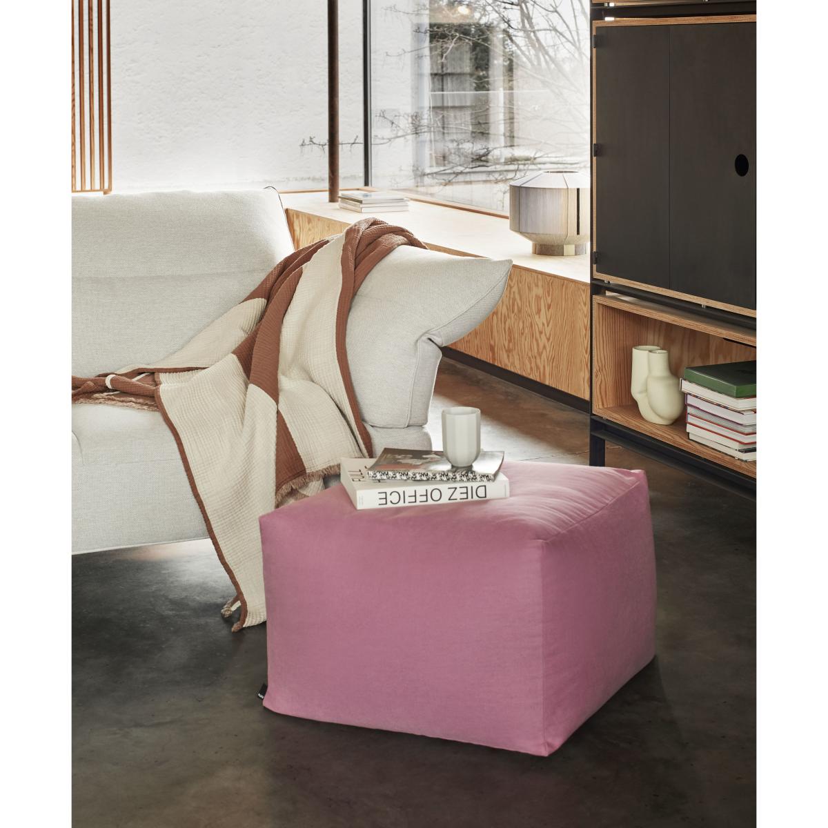 Varer Pouf - / Fabric- 59 x 59 cm by Hay Pink – image 2