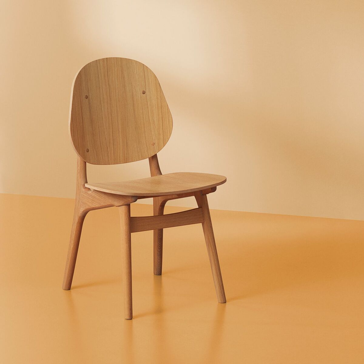 Oiled Oak Noble Dining Chair – image 3