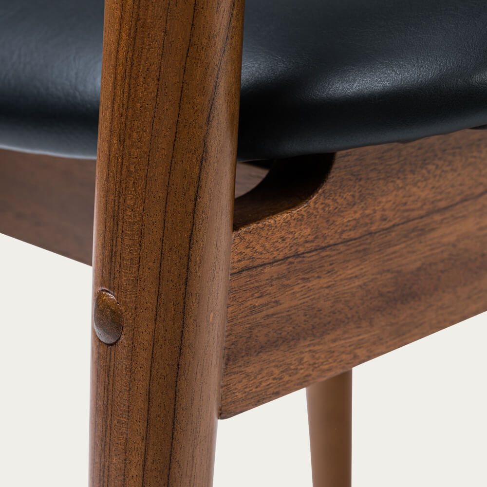 Black/Freijó Wood Behr Chair – image 12