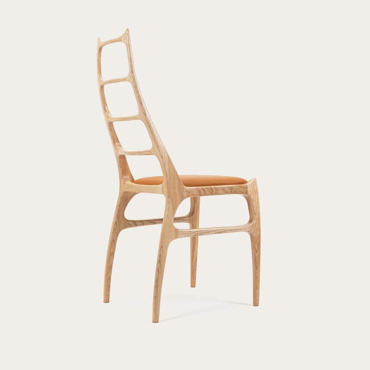 Cognac H106 Chair – image 2
