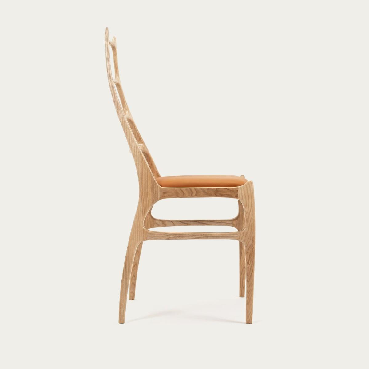 Cognac H106 Chair – image 3