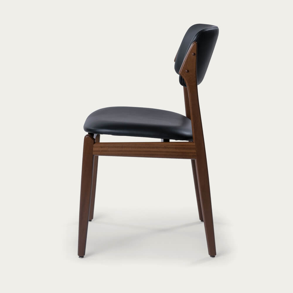 Black/Freijó Wood Forma Chair – image 3