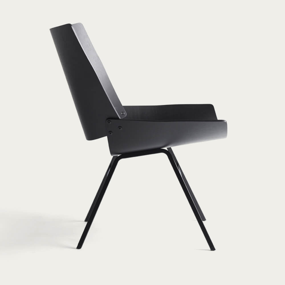 Black Shell Lounge Chair – image 3