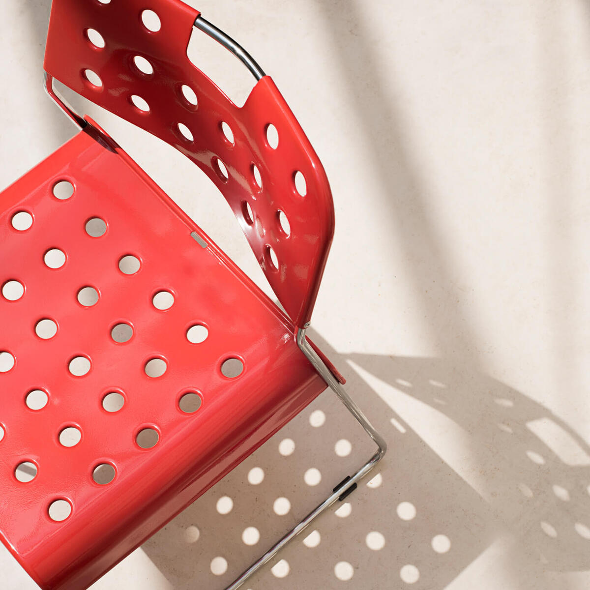 Tomato Red Omkstak Classic Chair – image 2