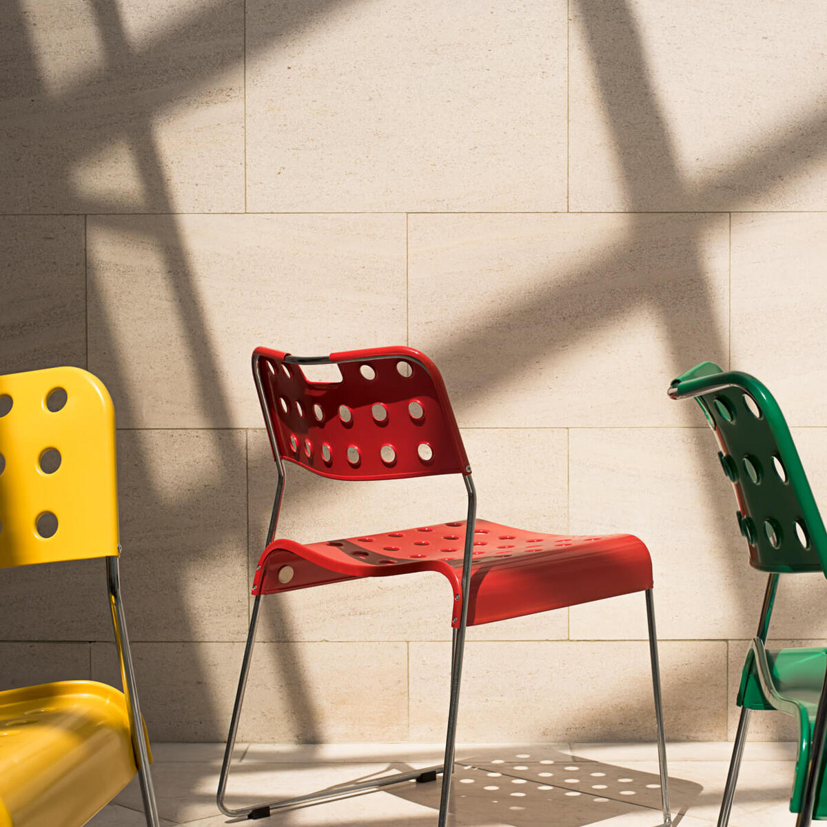 Tomato Red Omkstak Classic Chair – image 3