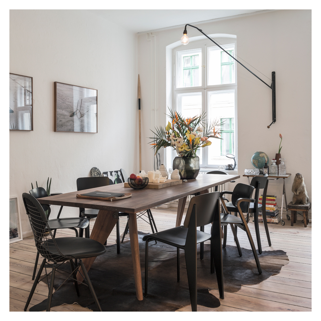 Standard SP Chair Black Base & Deep Black – image 2
