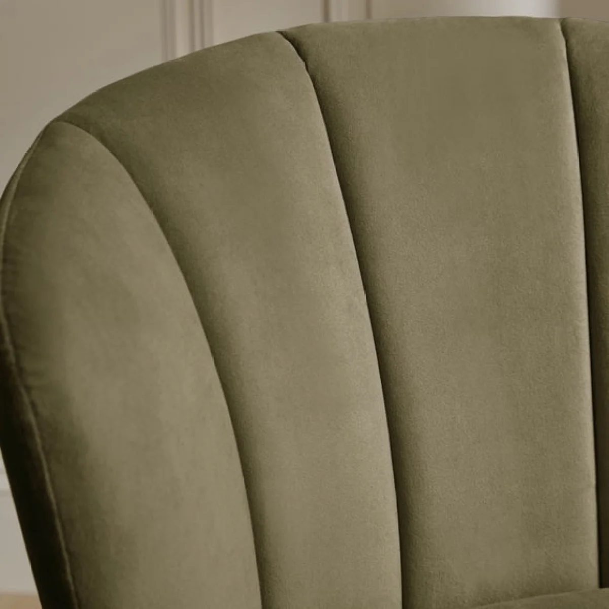 Kiley Dining Chair with Black Legs, Velvet – image 4