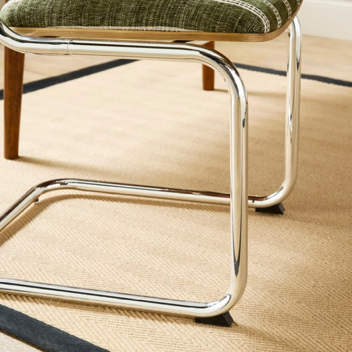 Draper Cantilever Dining Chair, Textured Weave – image 3
