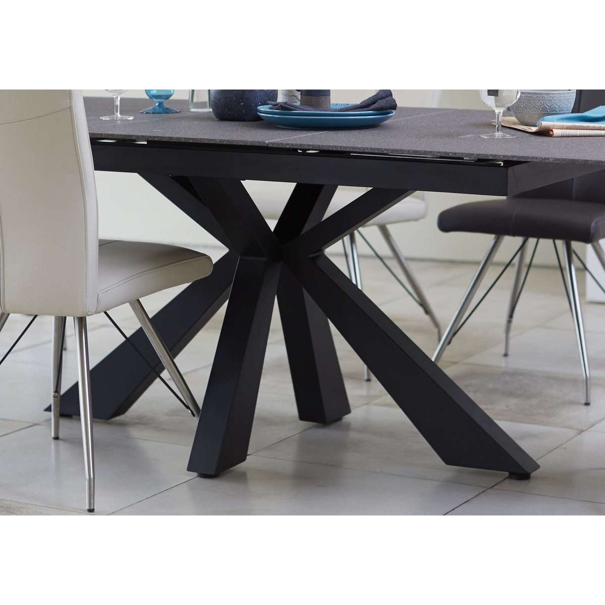 Aline Dining Chair – image 4