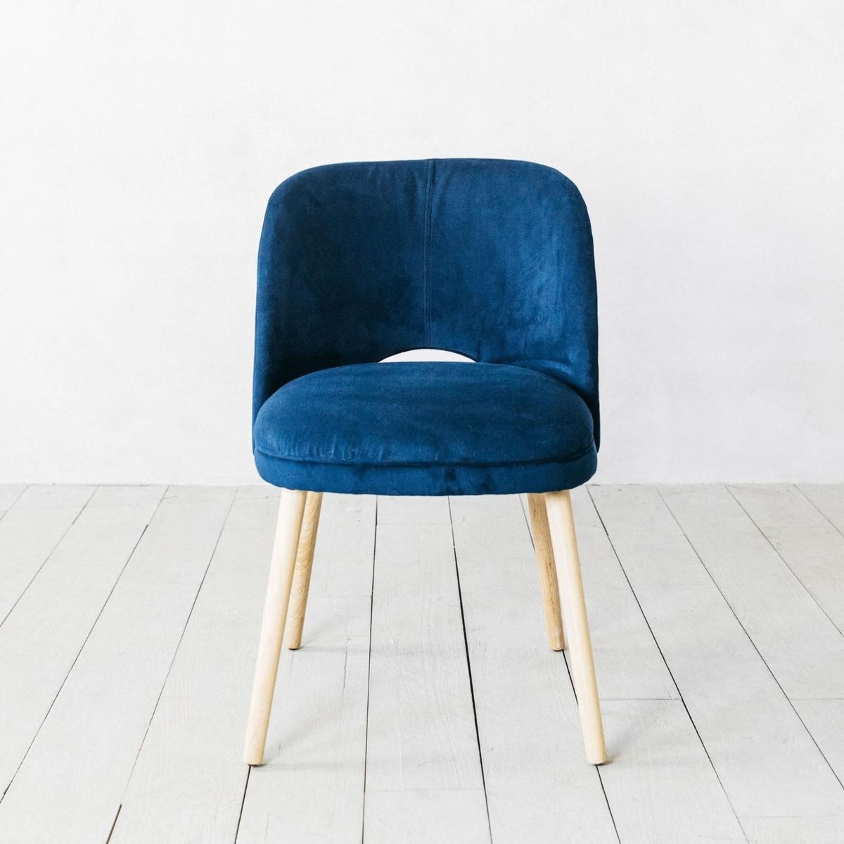 Marley Navy Velvet Chair – image 3