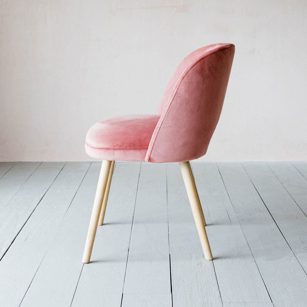 Marley Rose Velvet Chair – image 4