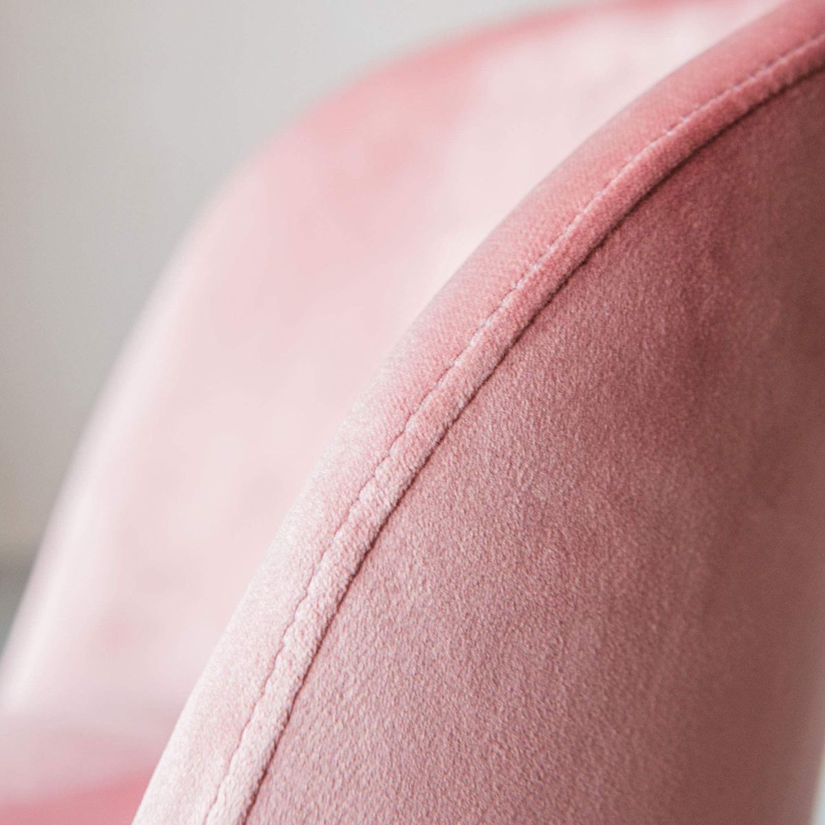 Marley Rose Velvet Chair – image 7