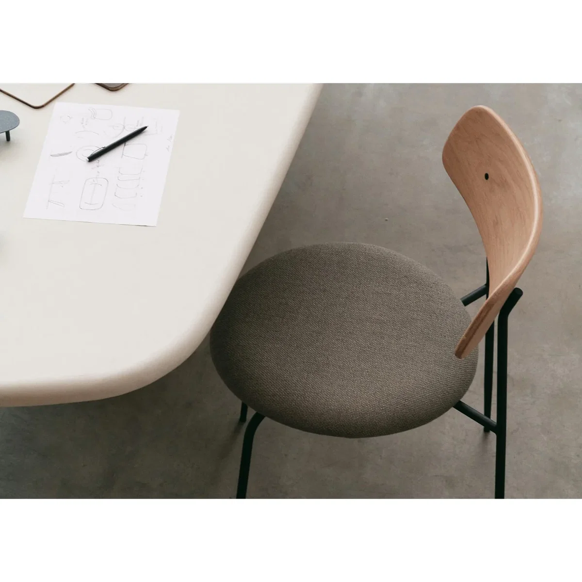 Heal's Cover Metal Chair – image 6