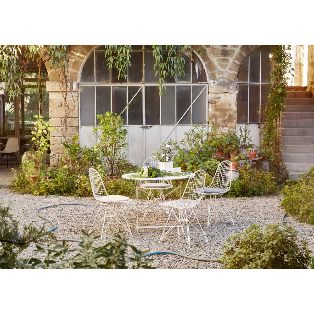 Vitra Eames DSR Side Chair RE in Cotton White White powder-coated base 15 Felt Glides – image 2