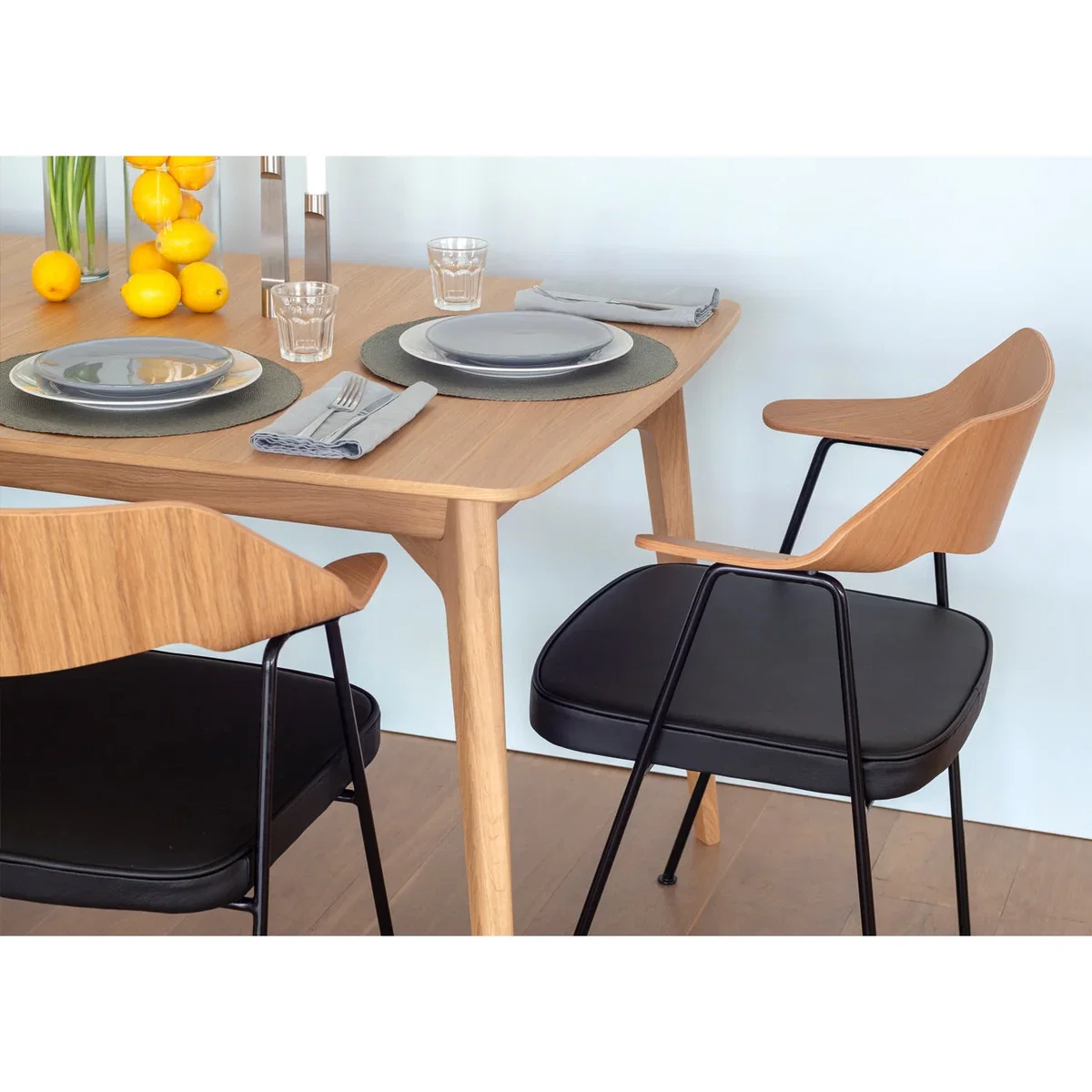 Heal's 675 Chair – image 7