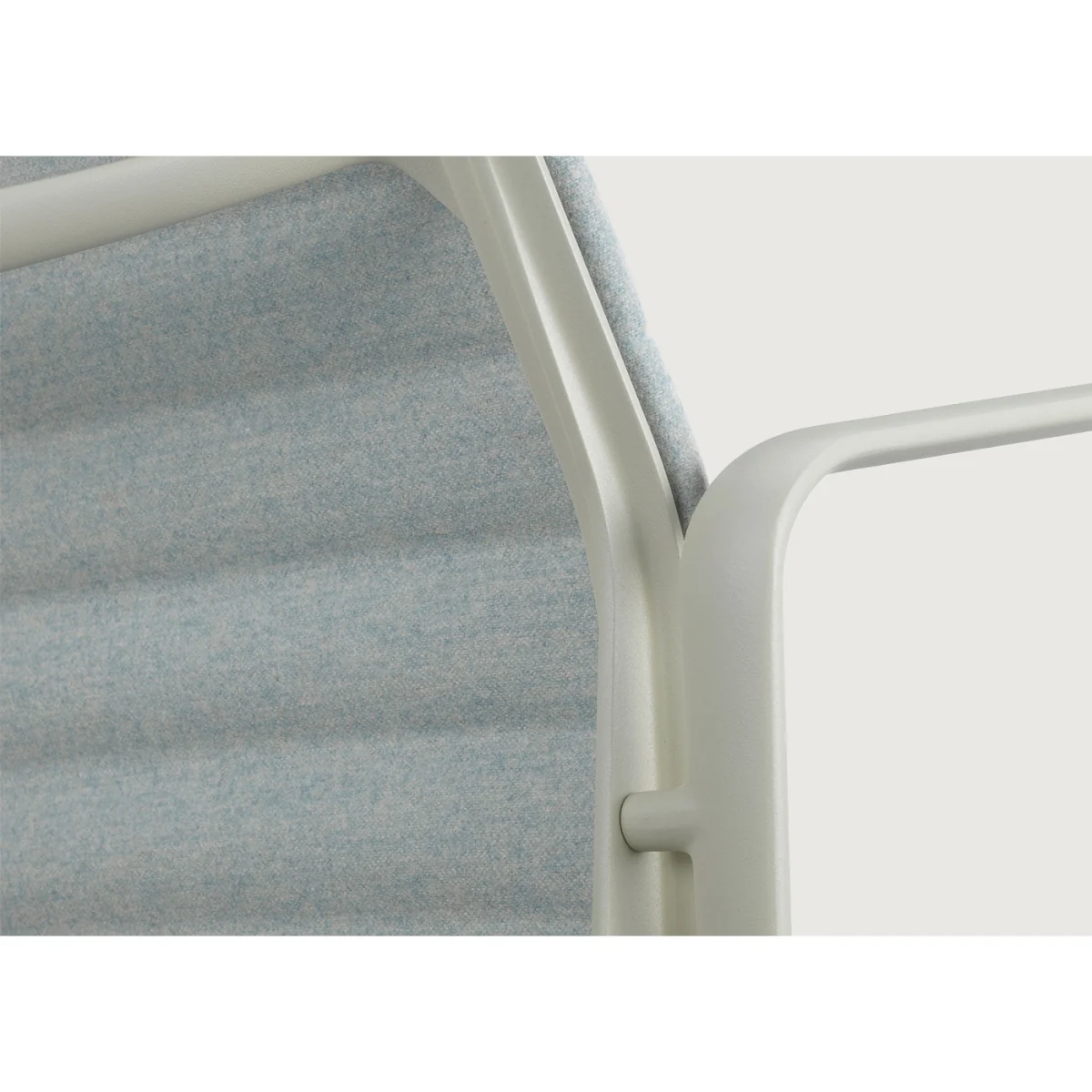Heal's Aluminium Chair EA 117 – image 7
