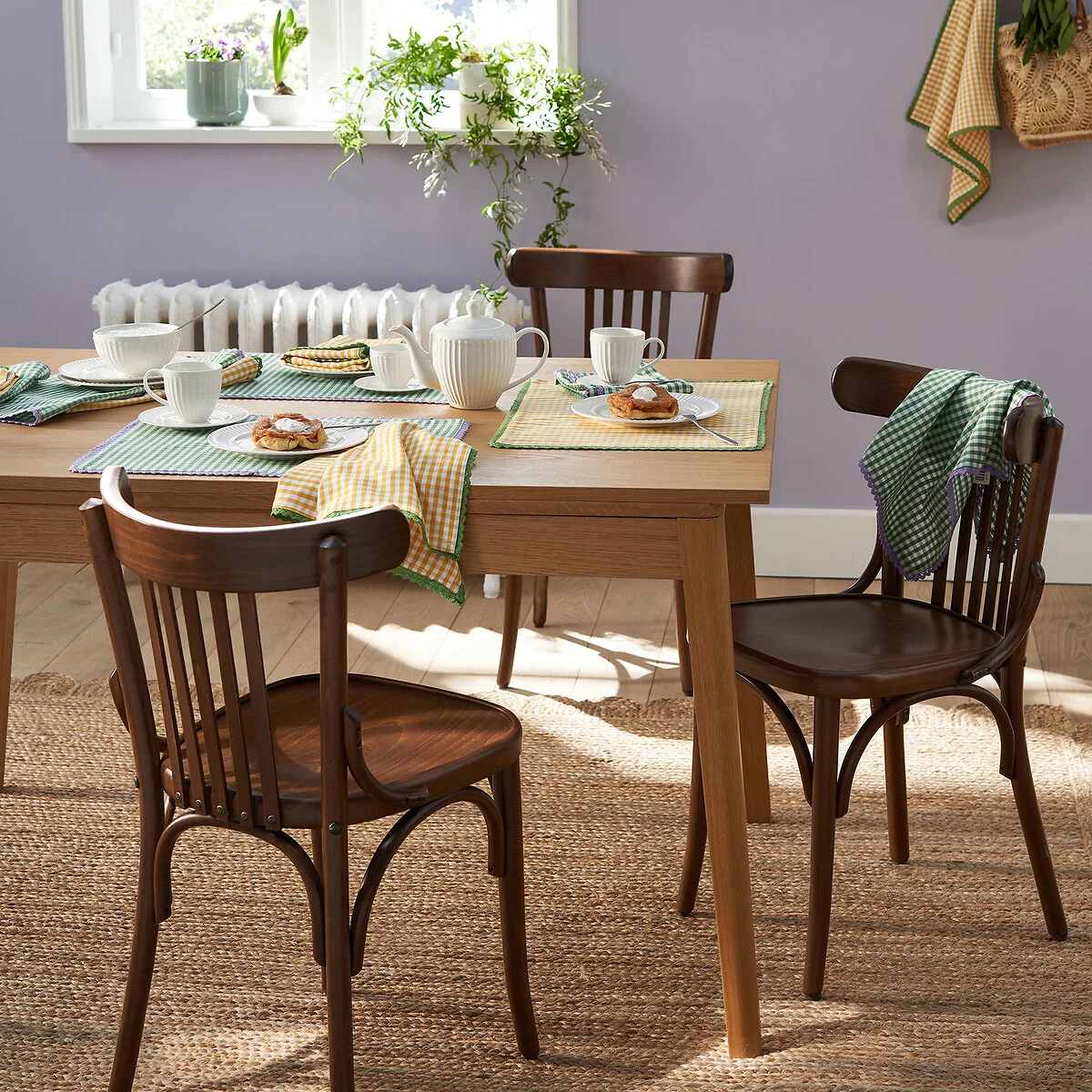 Set of 2 Bistro Spindle Back Chairs – image 2