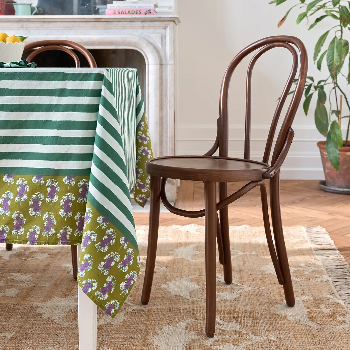 Set of 2 Bistro Style Chairs – image 2