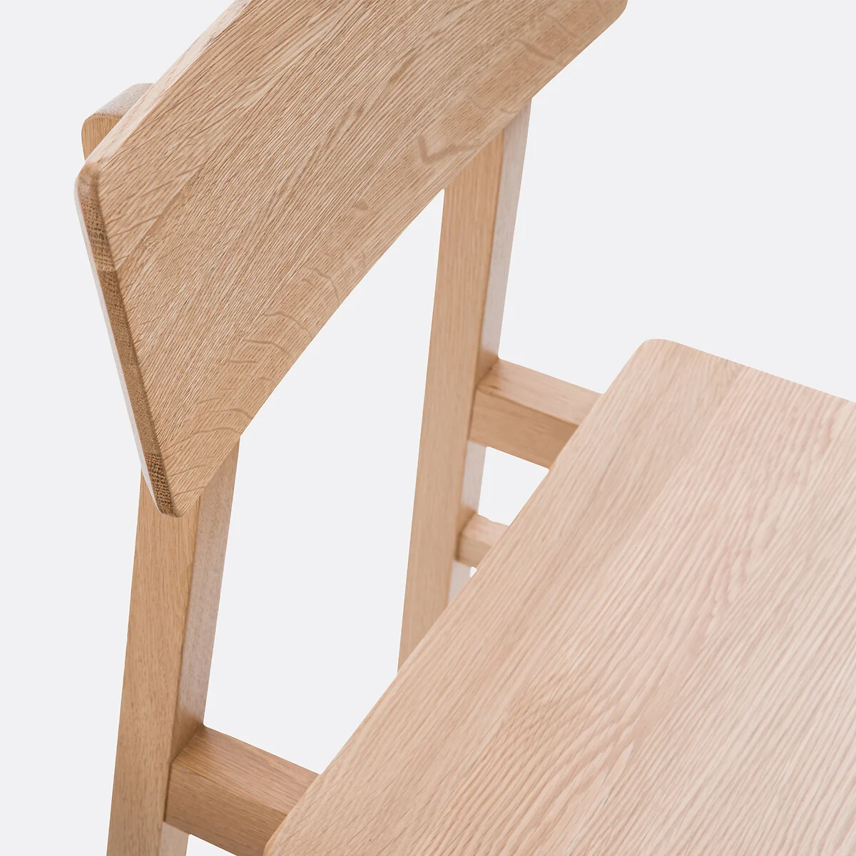 Set of 2 Podela Solid Oak Chairs – image 4