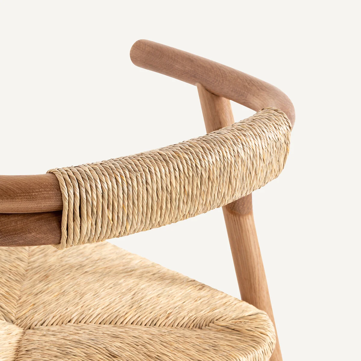 Fermyo Table Armchair in Oak and Straw – image 6