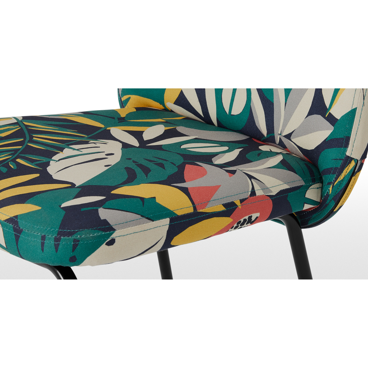 Safia Dining Chair, Curator Print & Black Legs – image 3
