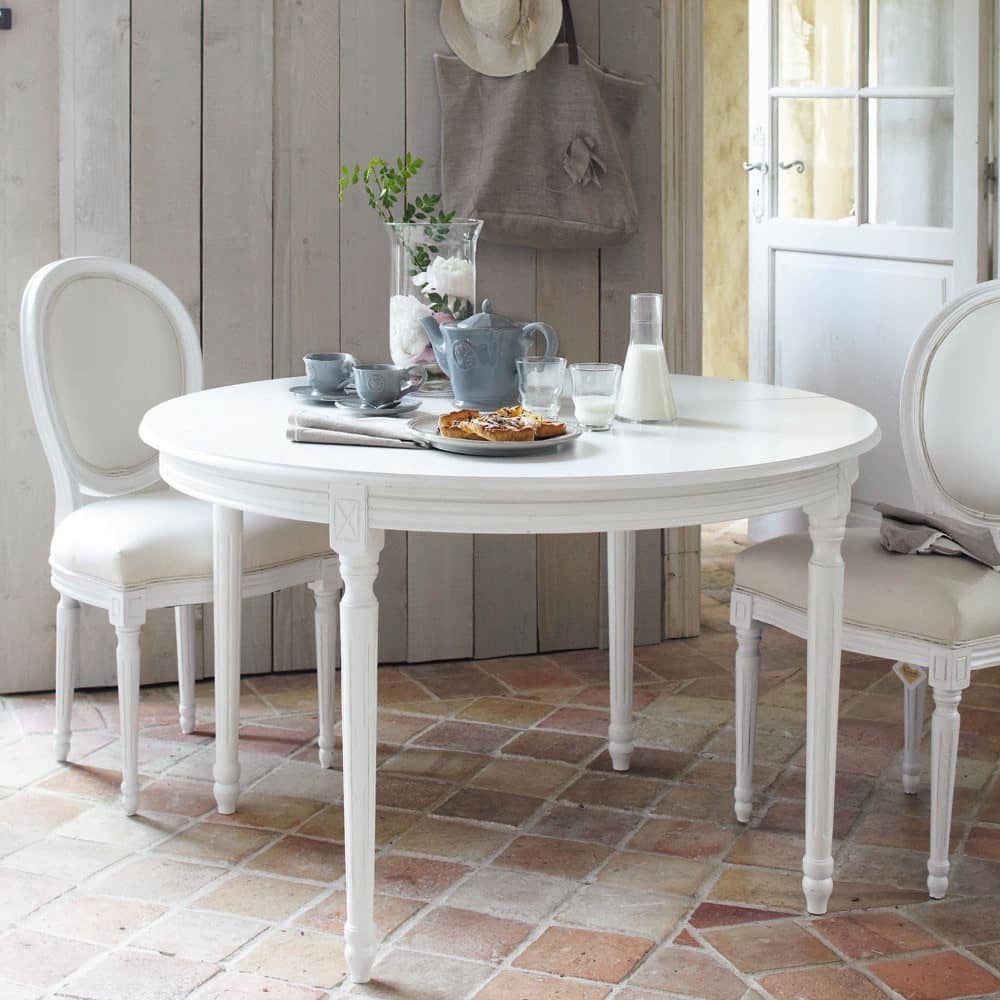LOUIS - Oval backed chair in white wood and ivory cotton – image 2