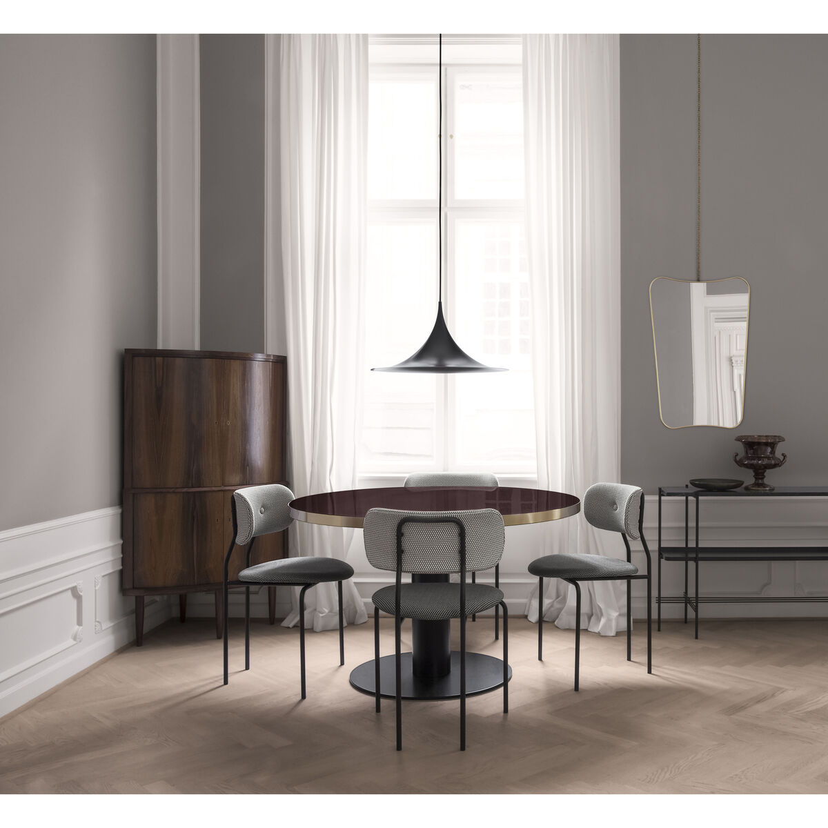 Coco Padded chair - Fabric by Gubi Black – image 2