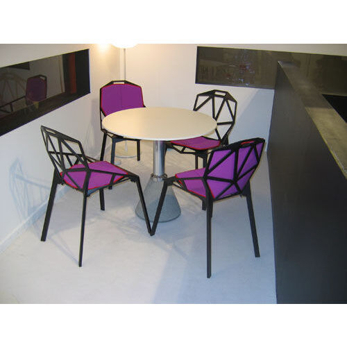 Chair one Stacking chair - Metal by Magis Black – image 3