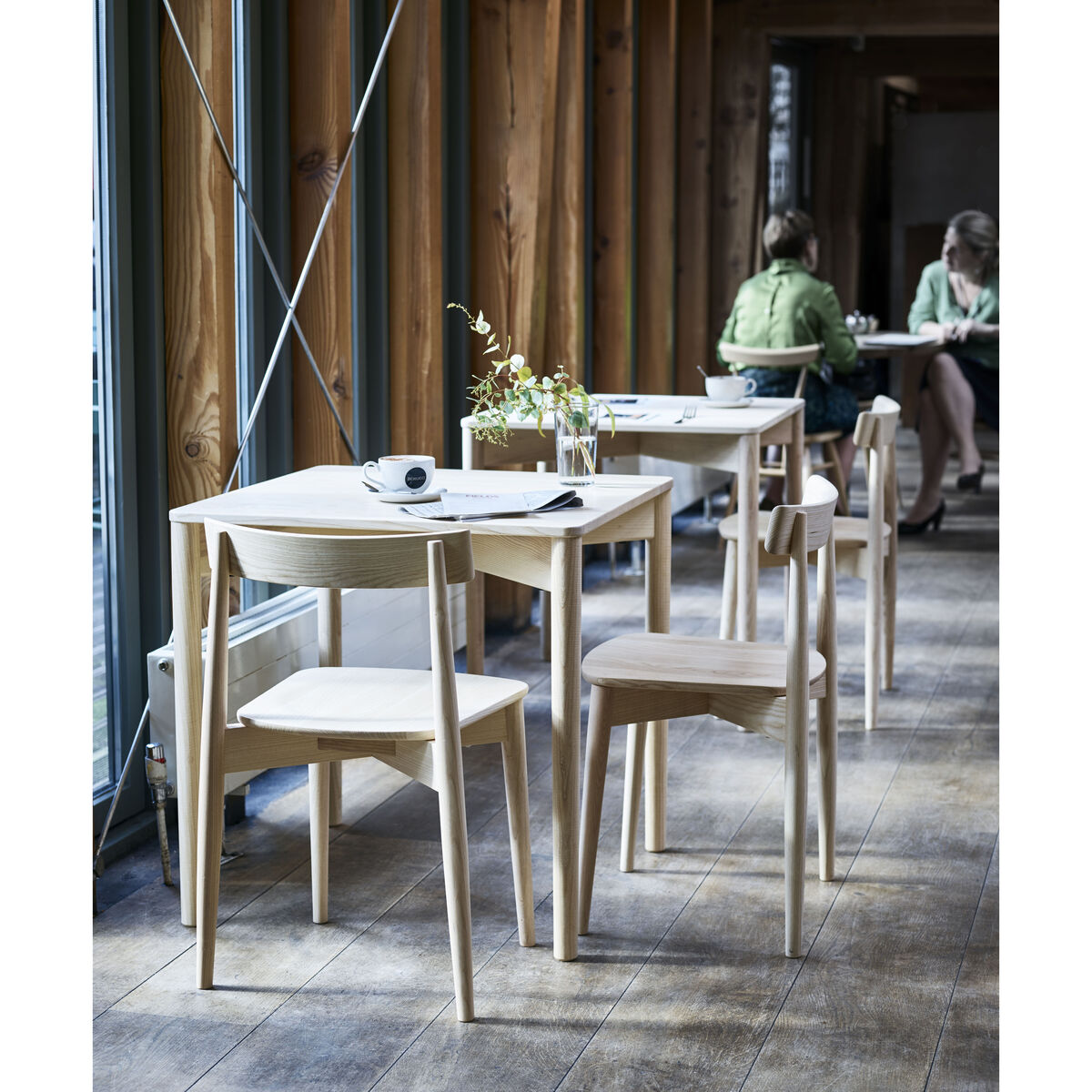 Lara Stacking chair - / Wood by Ercol Natural wood – image 2