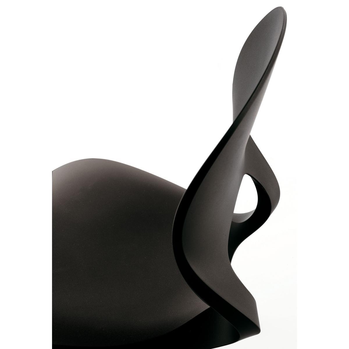 Pikaia Stacking chair - Plastic & metal legs by Kristalia Black – image 2