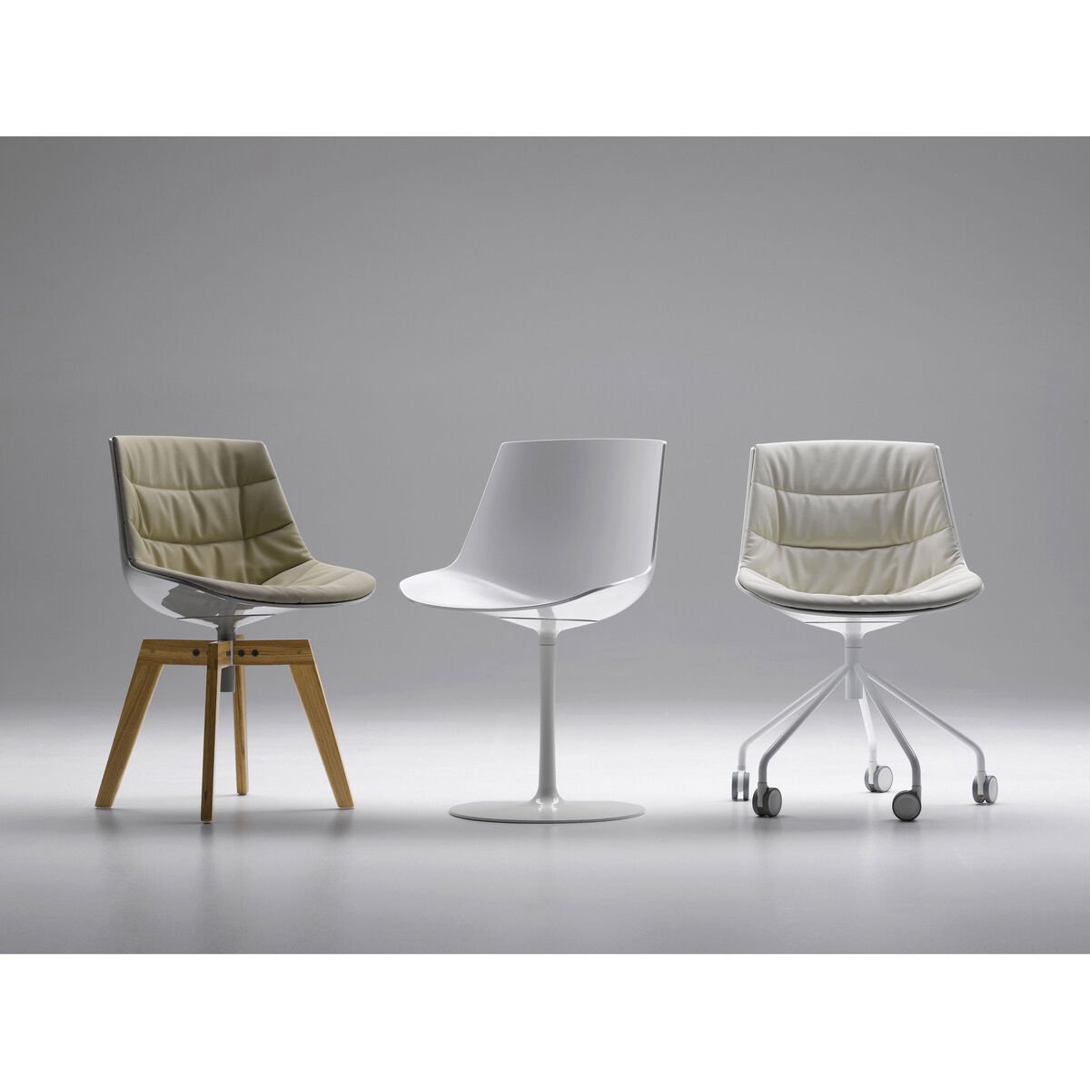 Flow Swivel chair - 4 oak legs by MDF Italia White/Natural wood – image 2